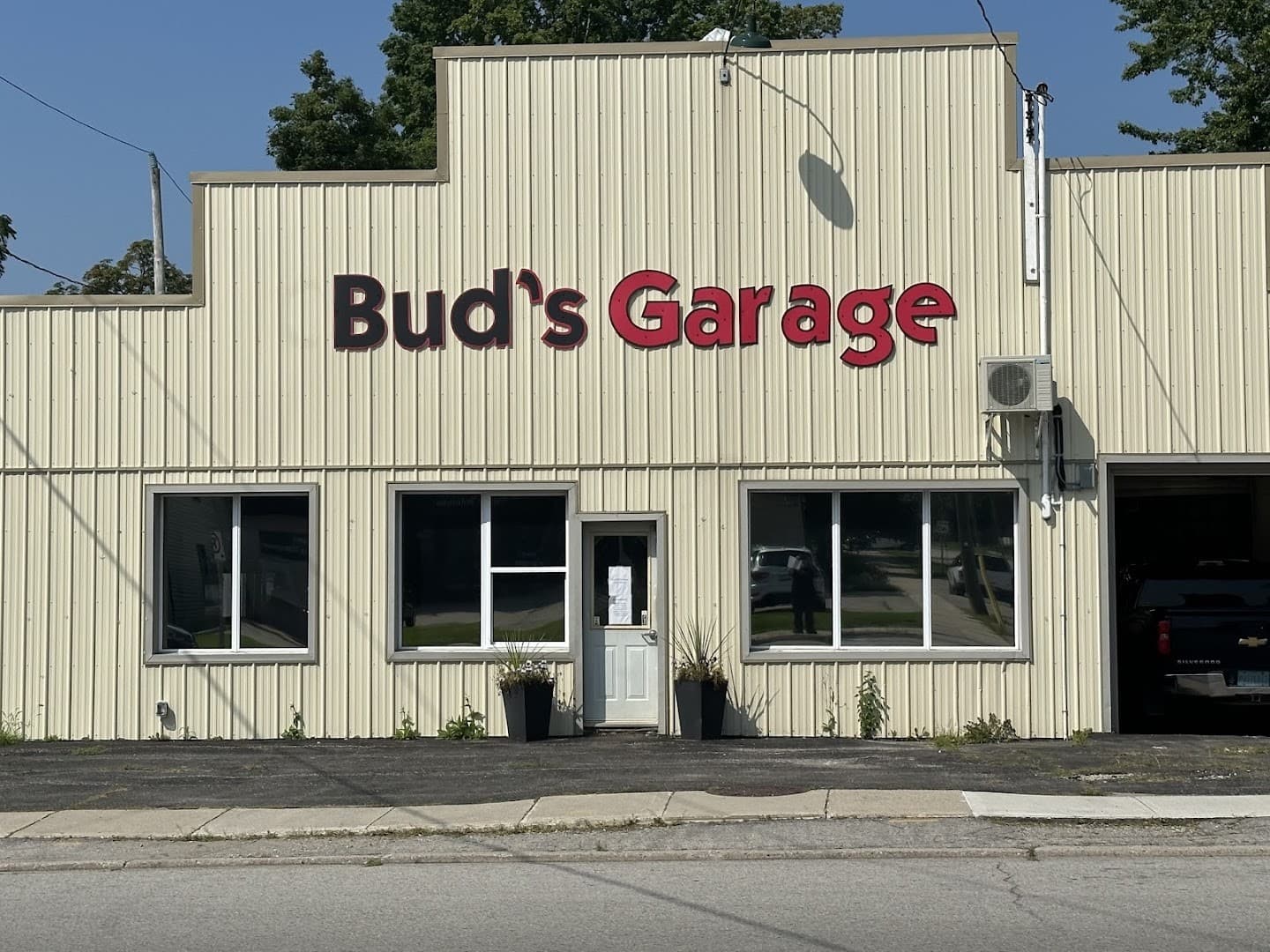 Bud's Garage — Auto Services photo 1 of 5