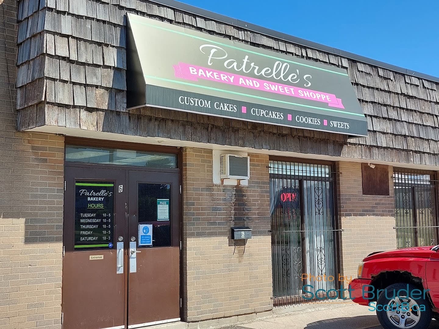 Patrelle's Bakery & Sweet Shoppe — Bakeries & Desserts photo 1 of 5
