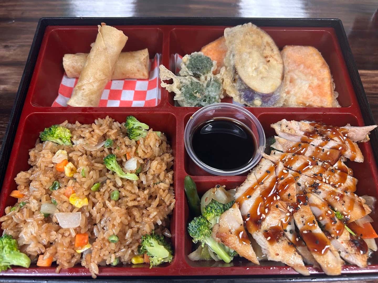 Sushi Queens — Restaurants photo 3 of 5