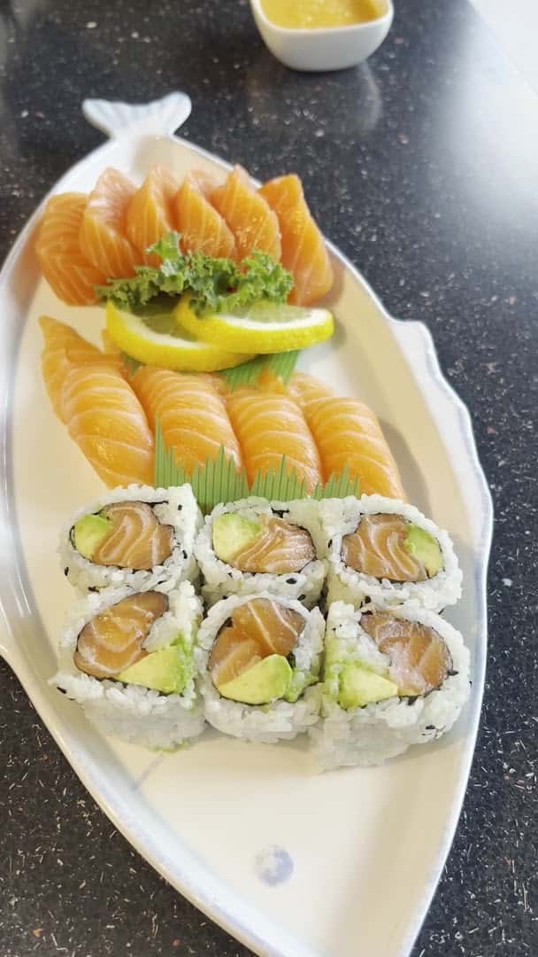 UMIYA SUSHI — Restaurants photo 2 of 5