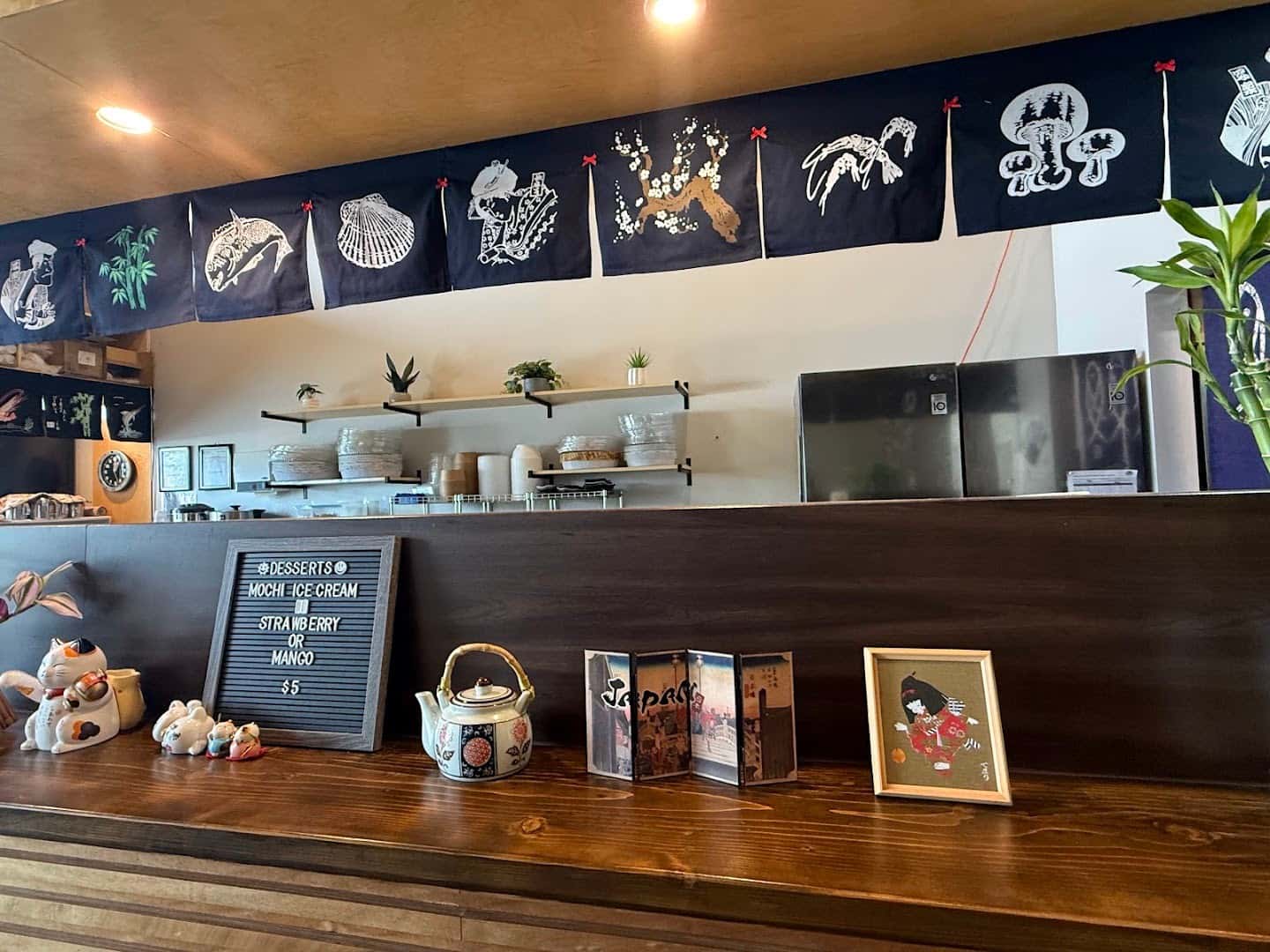 Hanabi Sushi — Restaurants photo 2 of 4