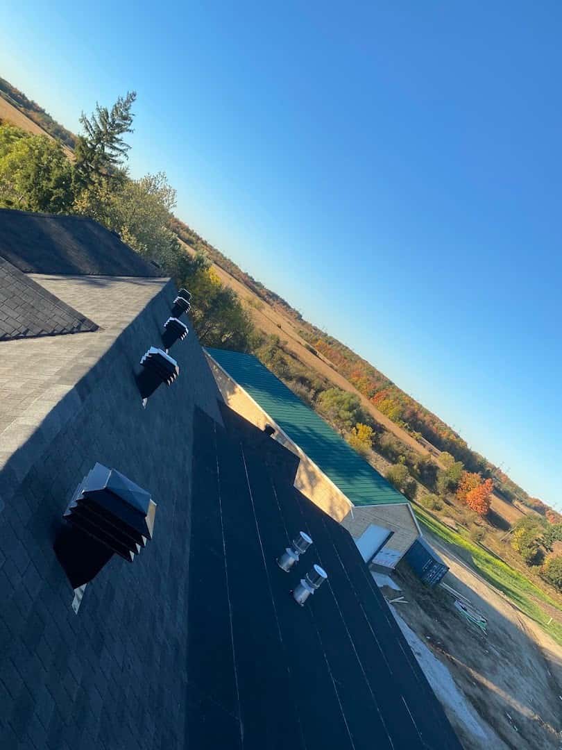 Humble Roofing & Renovations inc. — Roofers photo 3 of 4