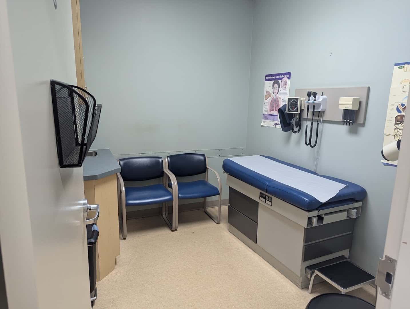 Doctors Walk-In Medical Clinic — Doctors & Medical photo 2 of 4