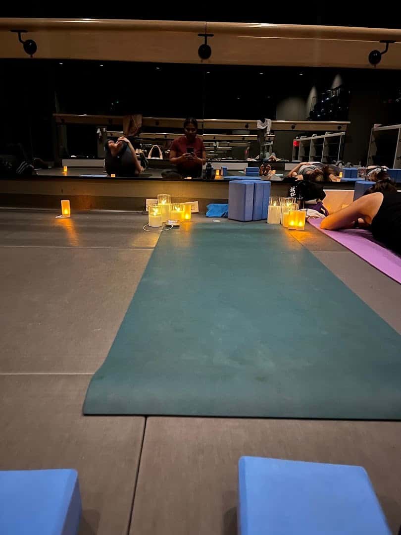 Oxygen Yoga & Fitness - Upper Richmond — Fitness & Gyms photo 3 of 4
