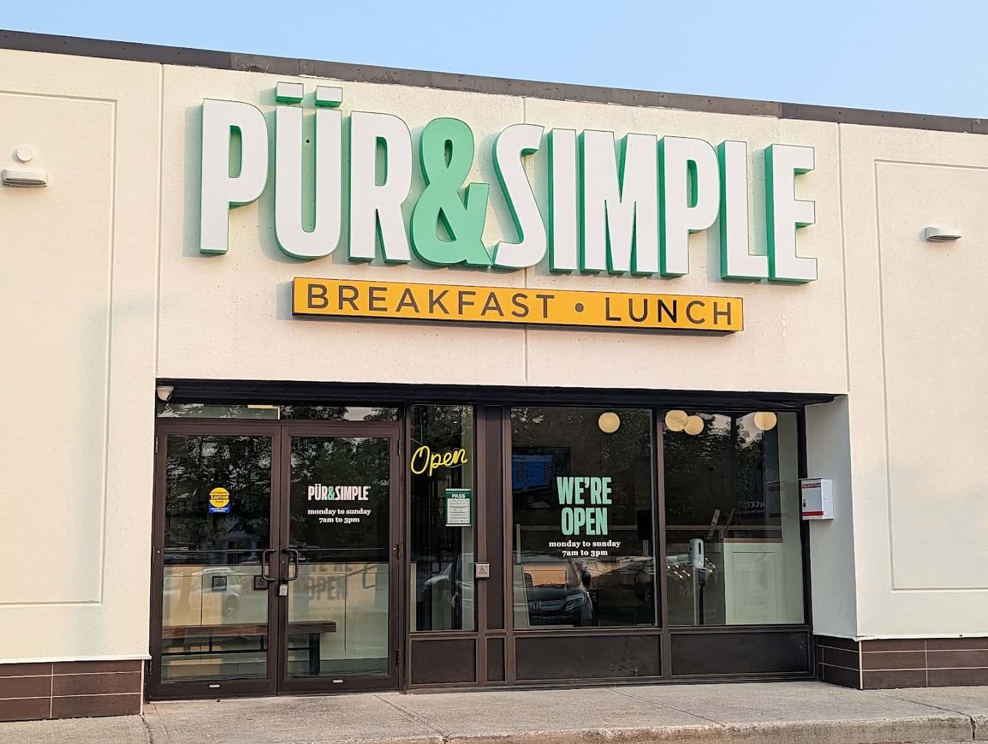 Pür & Simple — Coffee Shops & Cafes photo 1 of 4