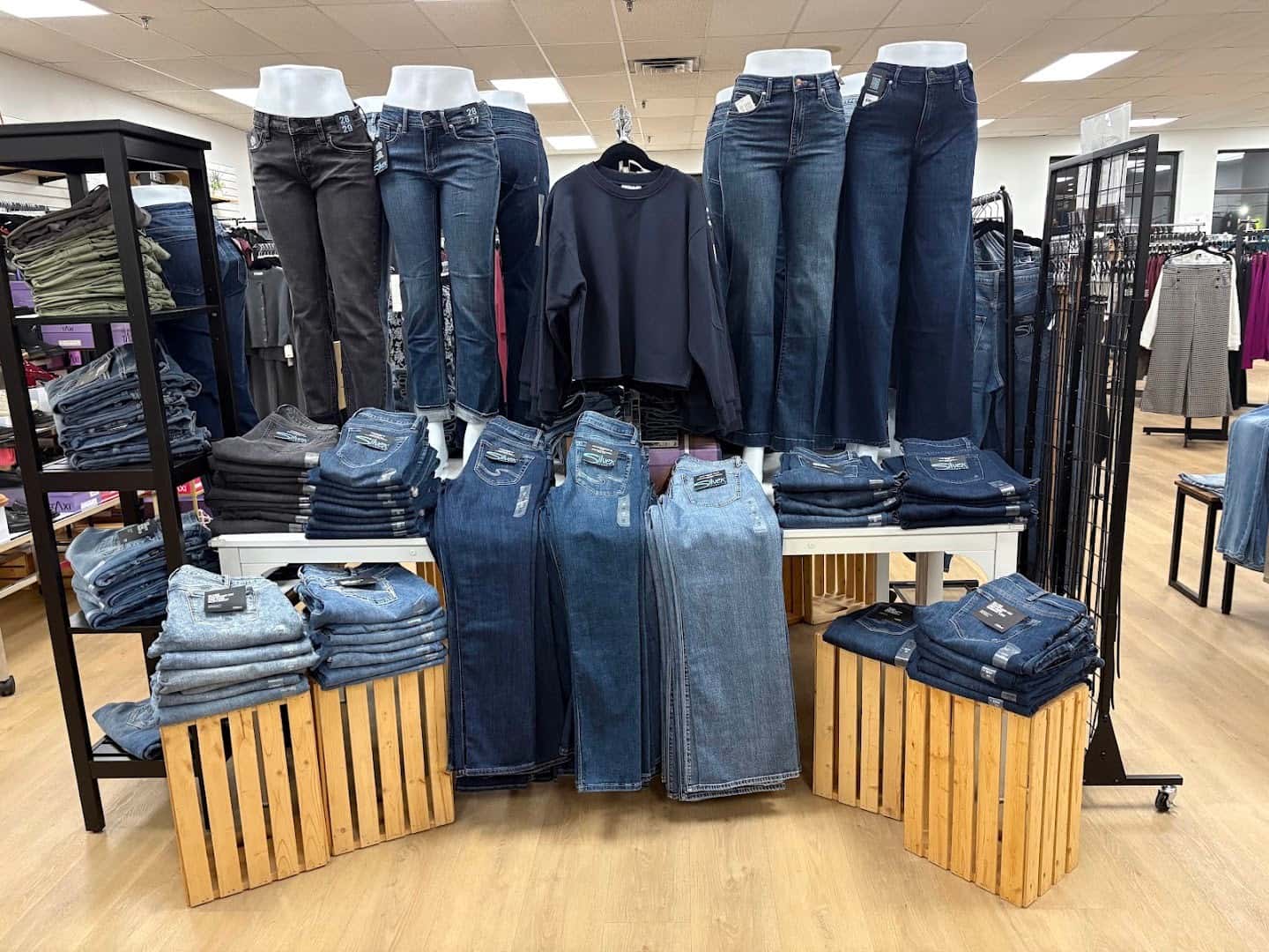 Orchard Clothing Company — Retail & Boutiques photo 3 of 5