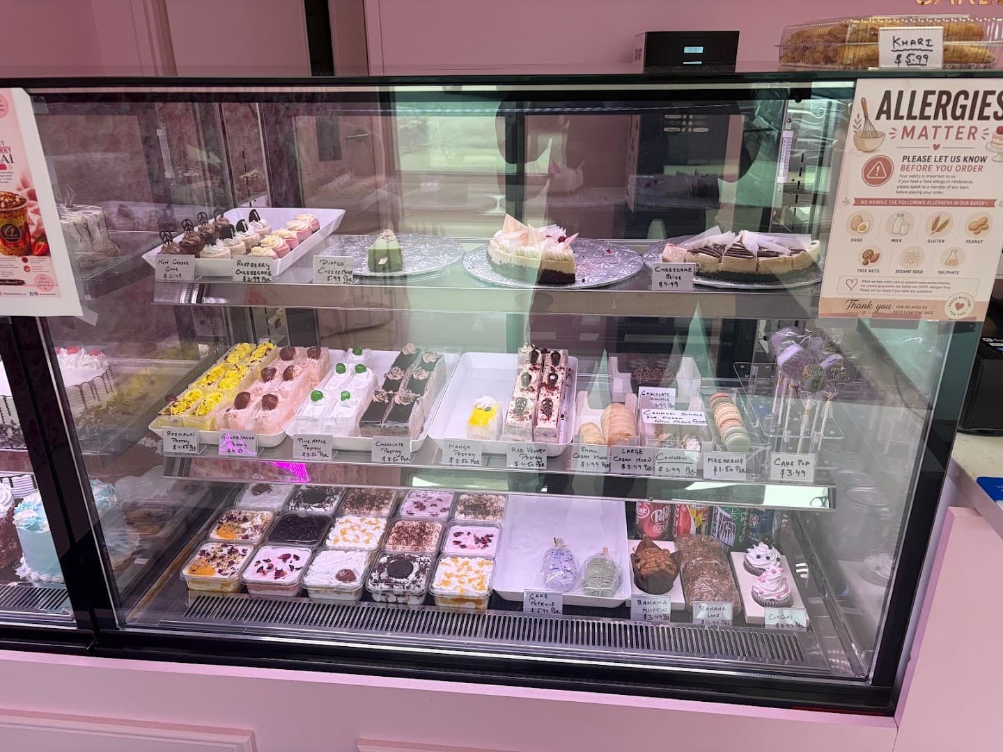 Cakeland cafe — Bakeries & Desserts photo 1 of 4
