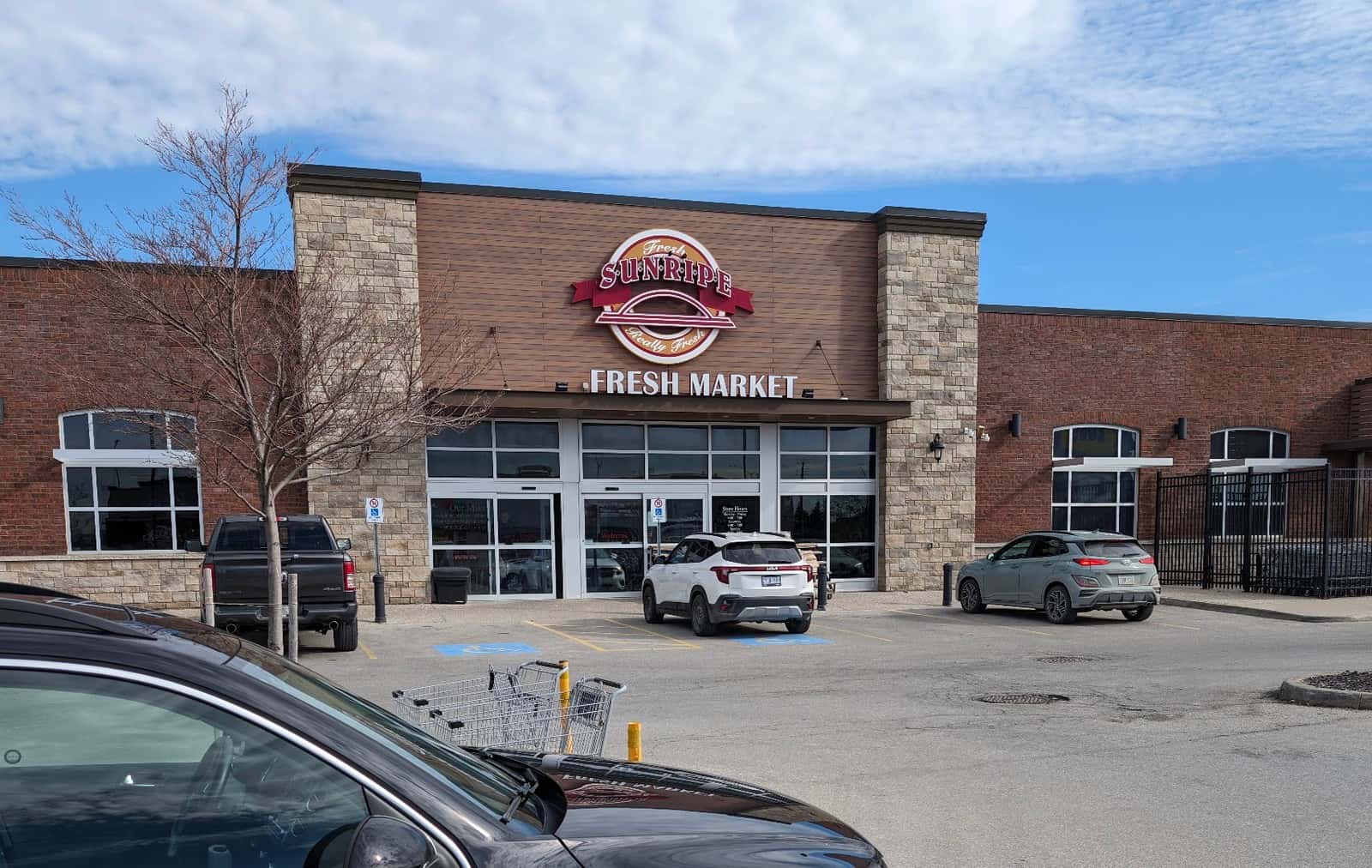 Sunripe Freshmarket — Retail & Boutiques photo 1 of 5