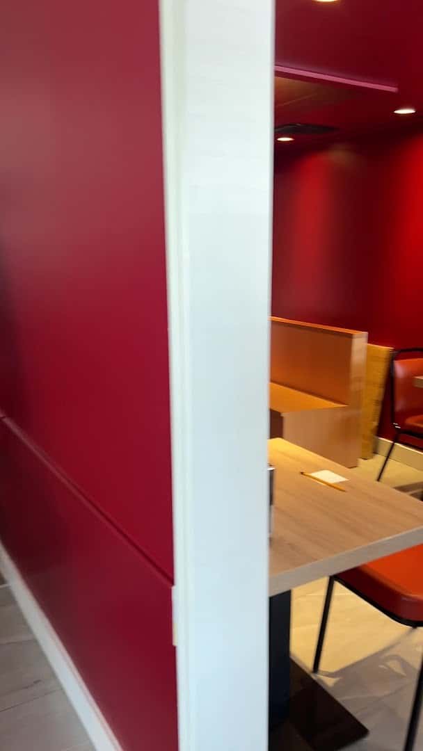 LSKR PHO HOUSE — Restaurants photo 2 of 5
