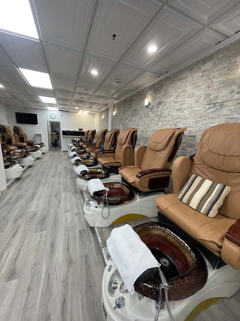 Hot Nails Masonville (Peter&Kim) — Nail Salons & Spas photo 3 of 5