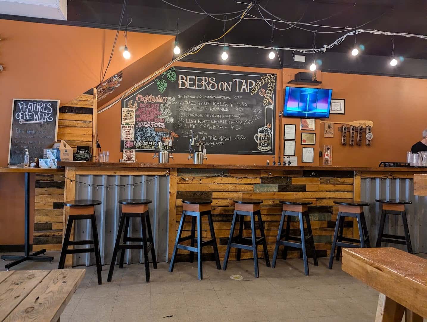 Rusty Wrench Brewing Company Inc. — Bars & Breweries photo 2 of 5