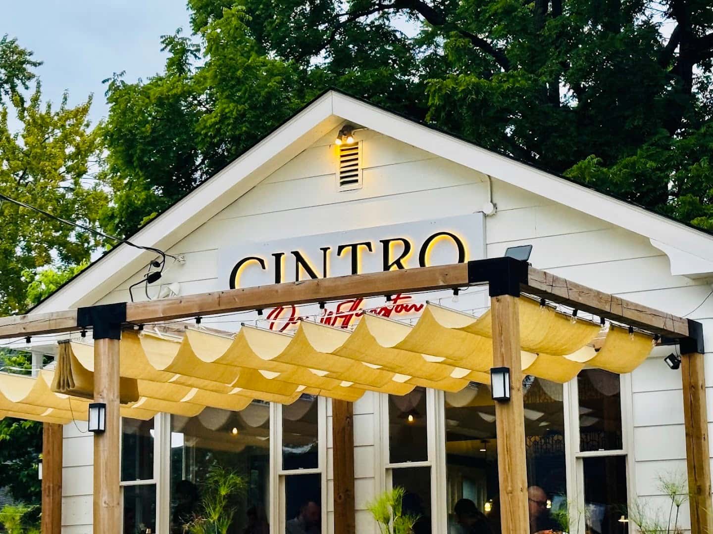 Cintro on Wellington — Restaurants photo 1 of 5