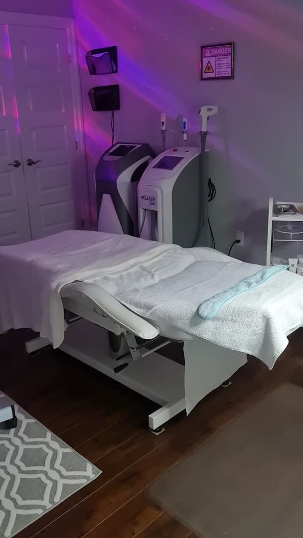 Emy Laser & Skincare — Med Spas & Aesthetics photo 1 of 3