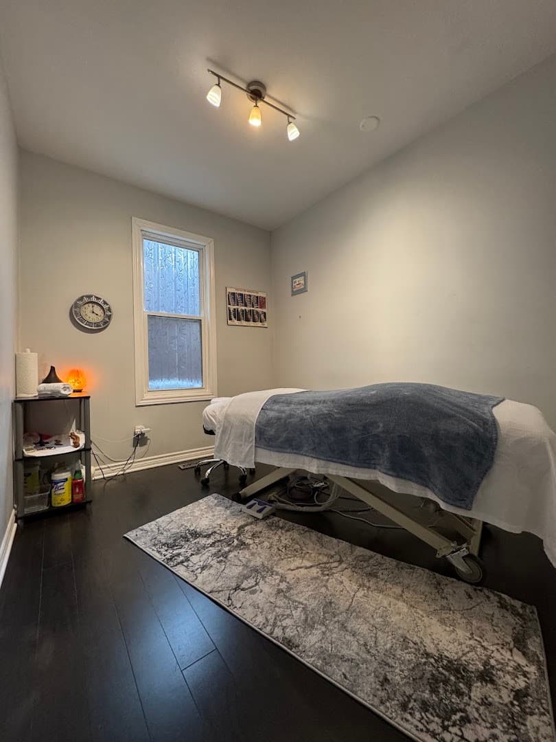 ChenFusion Massage陈府按摩 — Chiropractors & Therapy photo 1 of 5