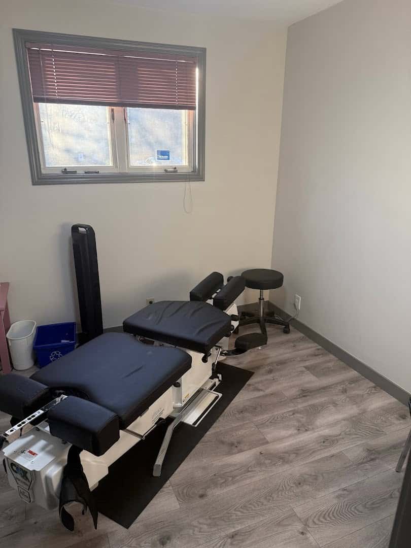 London Chiropractic and Massage - Hamilton Road — Chiropractors & Therapy photo 1 of 4