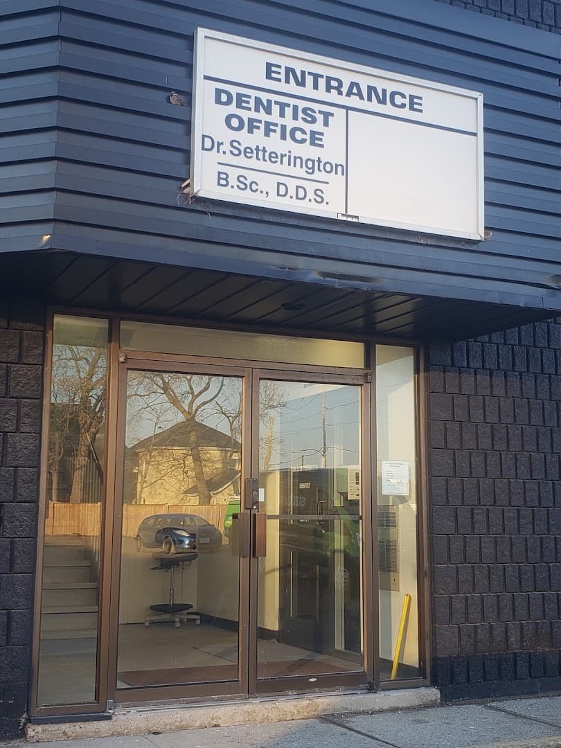 Setterington Douglas Dr — Dentists photo 1 of 3