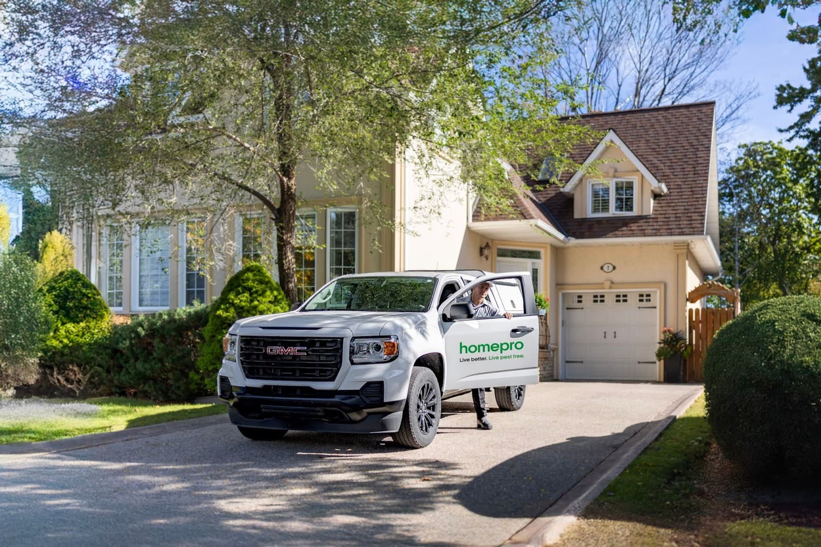 Homepro Pest Control — Pest Control photo 1 of 5