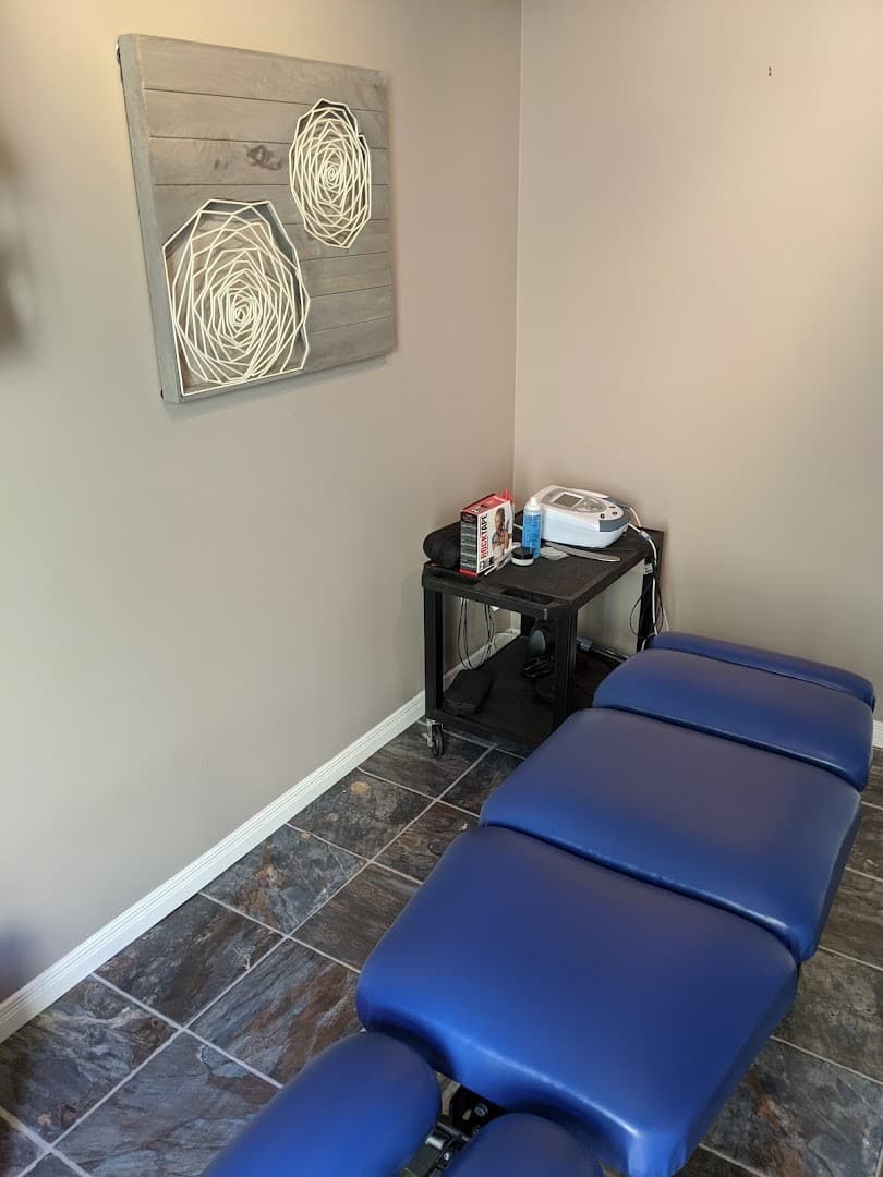 Active Chiropractic and Massage Therapy — Chiropractors & Therapy photo 1 of 5
